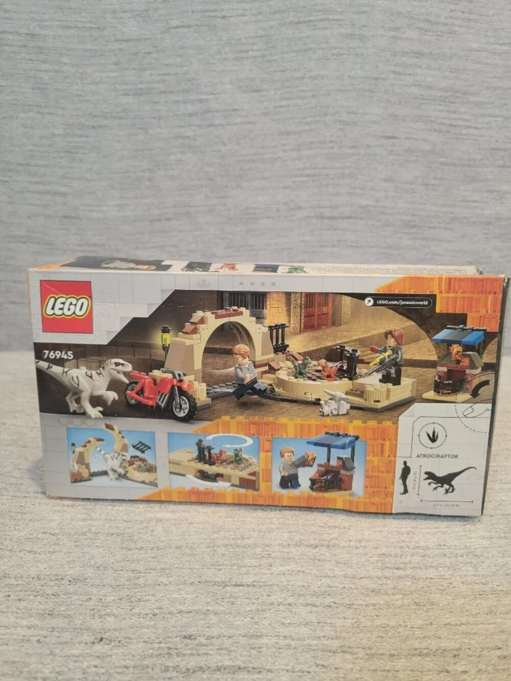 Lego Jurassic Park Atrociraptor Dinosaur: Bike Chase 76945